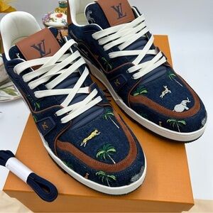 Men’s Louis Vuitton, LV X the DARJEELING limited edition trainer size 11 fits 12